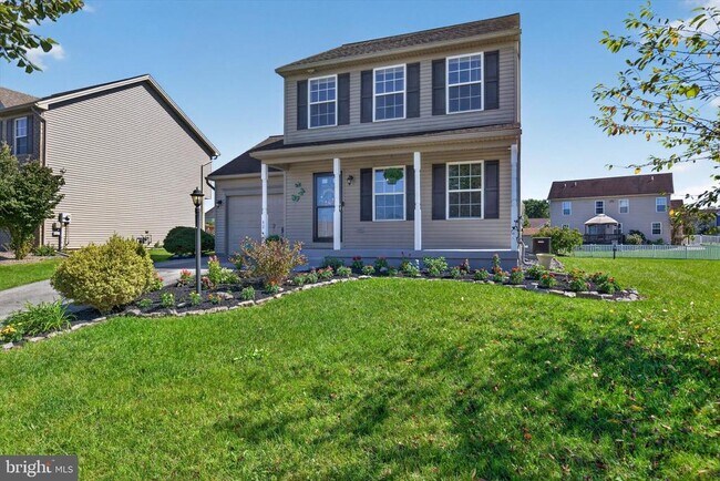 Building Photo - 48 Sussex Dr