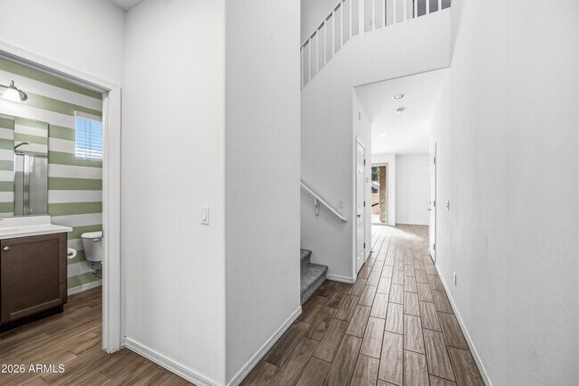 Building Photo - 668 N Sparrow Ct