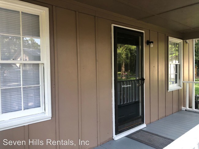 Building Photo - 219 Hennon Dr NW