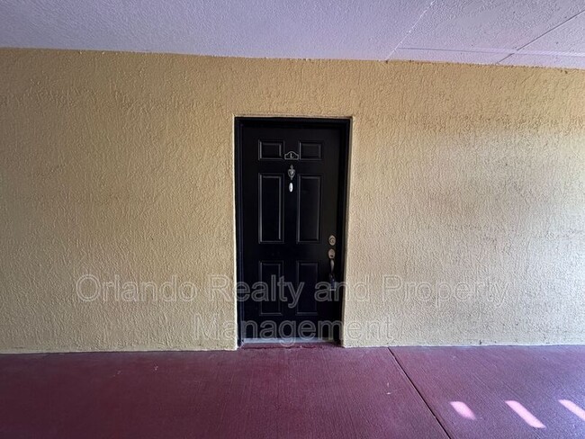 Foto del edificio - 2047 Dixie Belle Dr