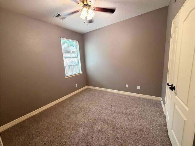 Building Photo - 7211 Durango Creek Dr