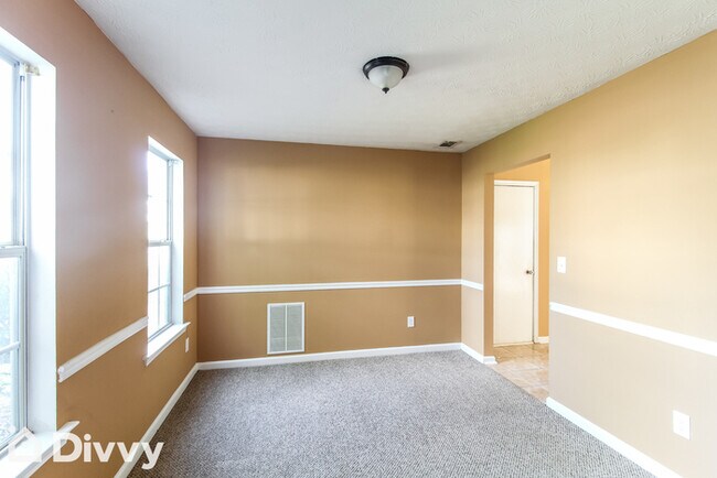 Foto del edificio - 1584 Callaway Loop