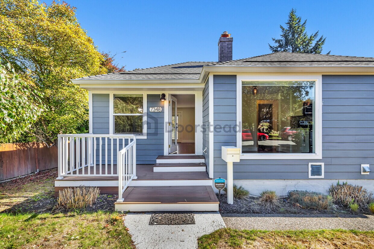 Foto principal - 7348 29th Ave SW
