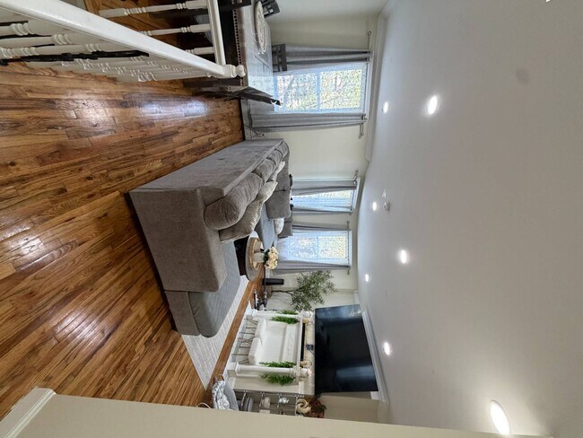 Foto del edificio - 1141 Beach Ave