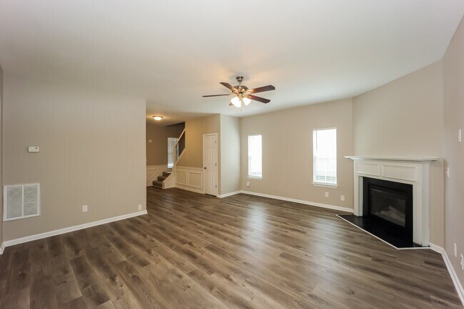 Building Photo - 6109 Hemperly Rd