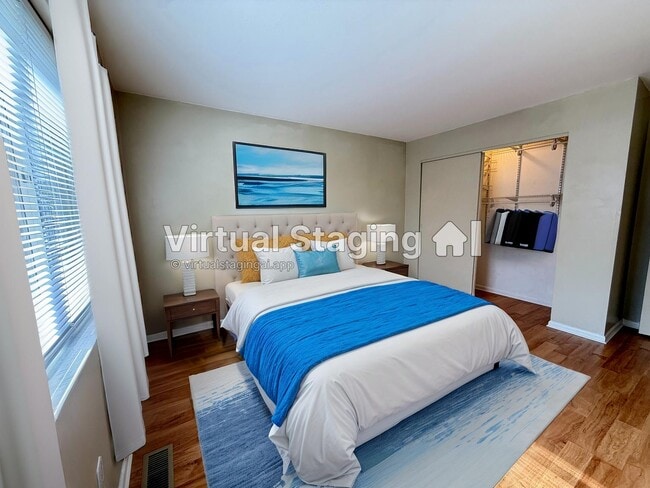 Building Photo - 2250 Coach Dr