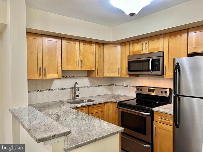 Building Photo - 302 Worthington Dr