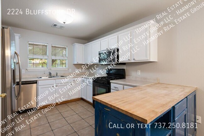 Foto del edificio - 2224 Bluffstone Dr