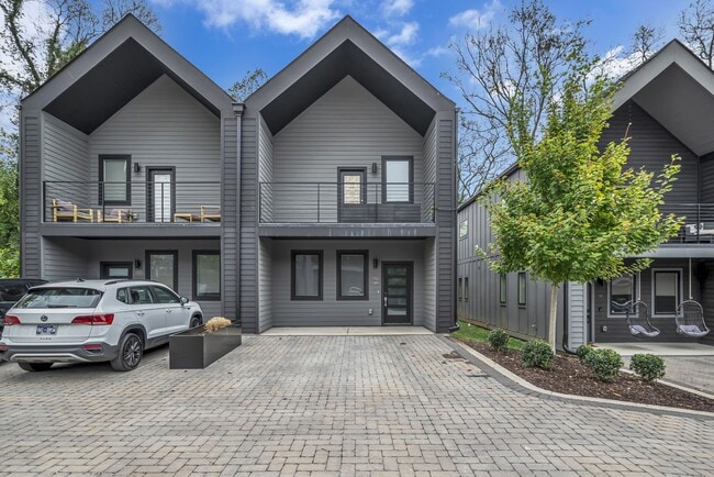 Photo - 801 Cherokee Ave Townhome