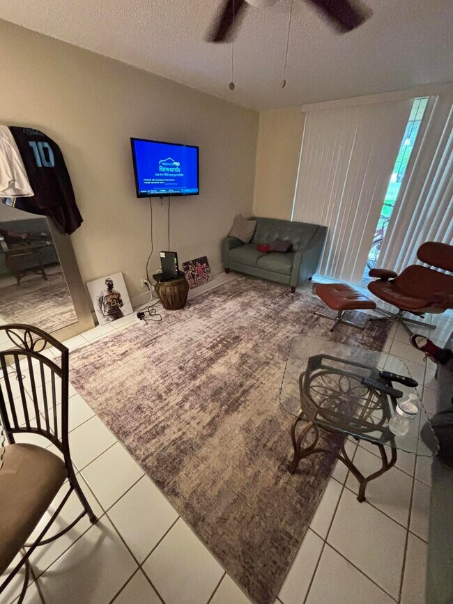 Foto del edificio - 3121 NW 47th Terrace