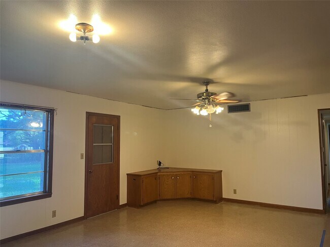 Building Photo - 106 Jane Dr