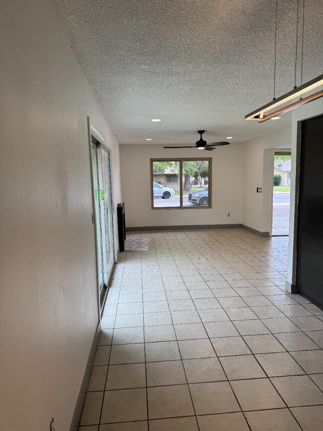 Photo - 8130 N 33rd Dr Apartment