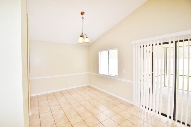 Foto del edificio - 4311 Kipling Ave