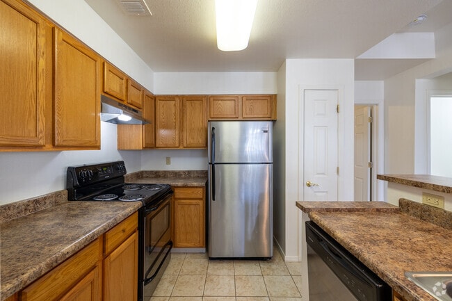 Interior Photo - Huntington Ridge Apartments