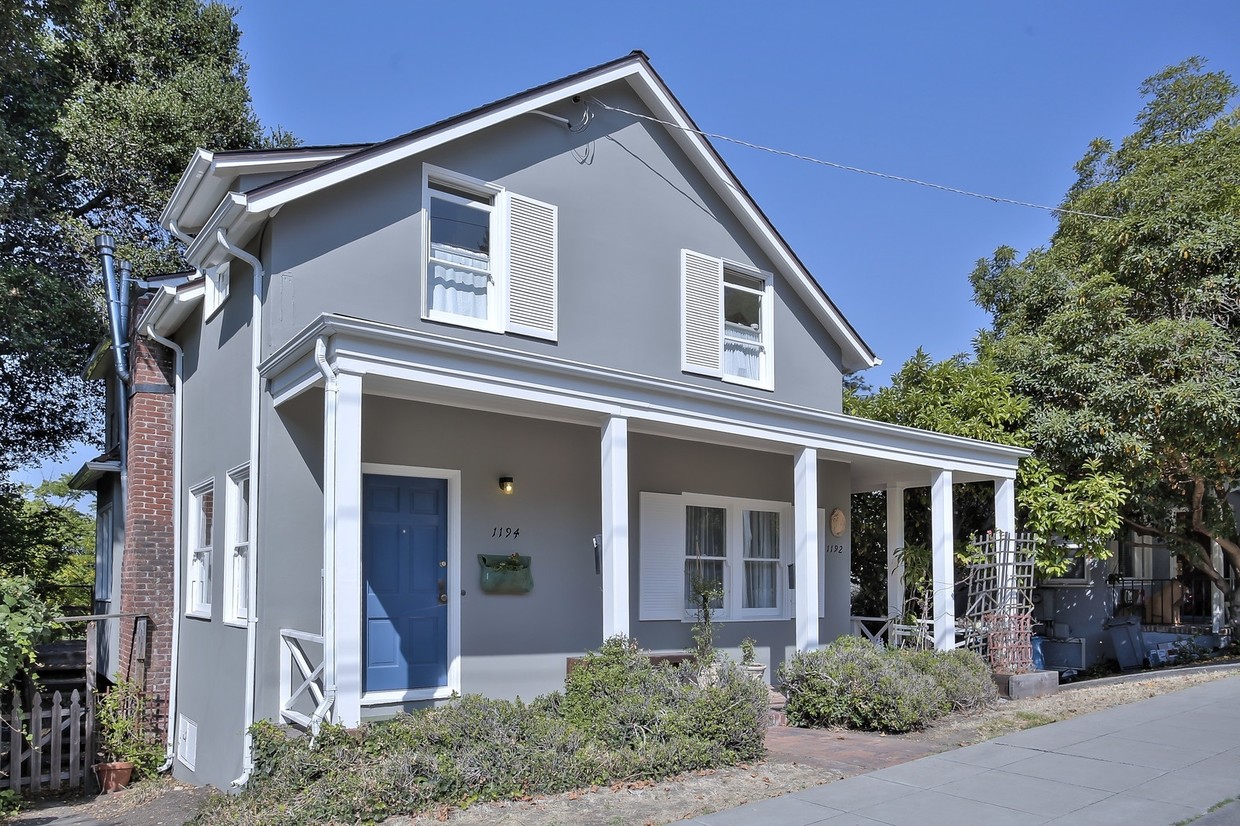 Primary Photo - 1192 Arch St