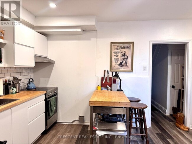 Photo du bâtiment - 1057 Davenport Rd