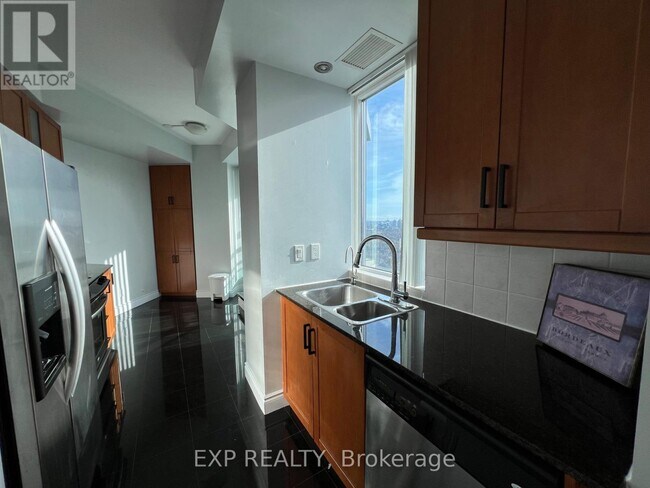 Photo du bâtiment - 60 Byng Ave