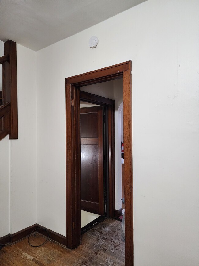 Foto del edificio - 1124 Lincoln Ave