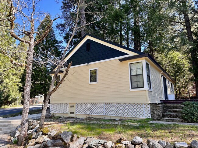 Foto del edificio - 10529 Boulder St