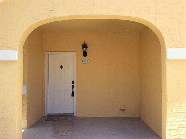 Foto del edificio - 1914 Vista Cove Rd