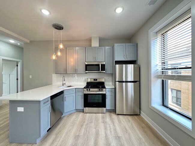 Foto del edificio - 419 W Belden Ave