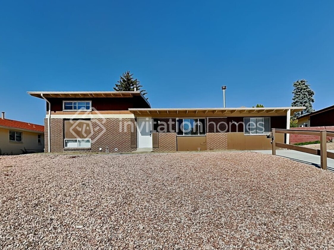 Primary Photo - 1145 W 6th Ave