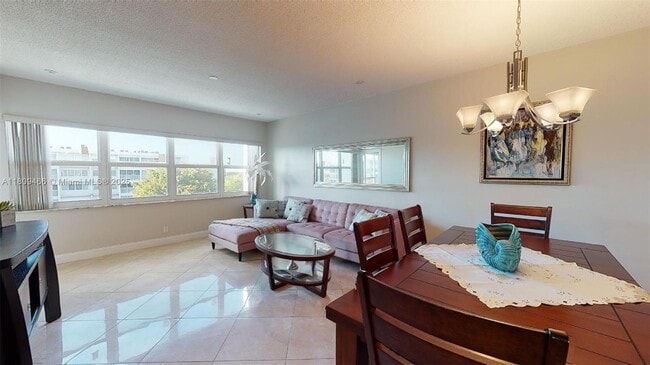 Foto del edificio - 329 SE 3rd St