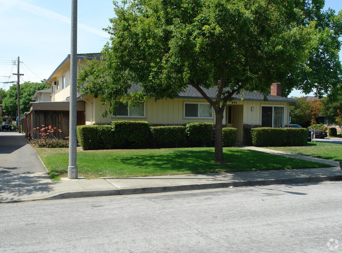Foto del edificio - 632 E Olive Ave