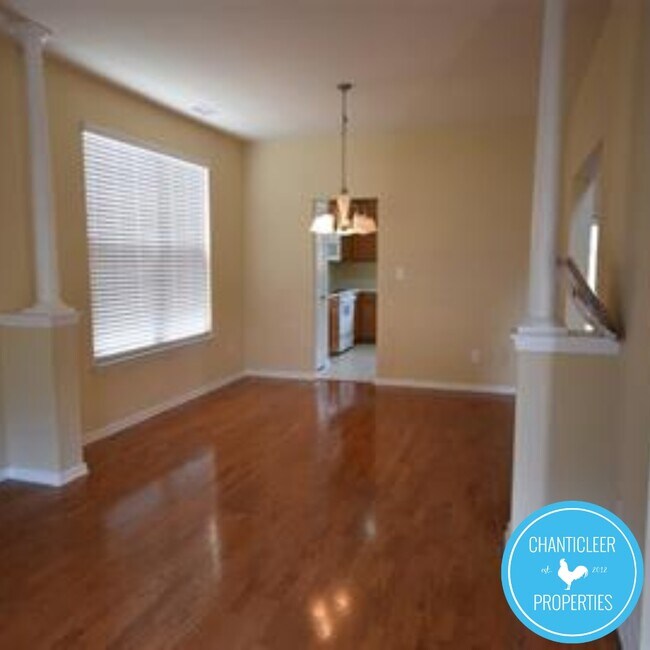 Foto del edificio - 105 Chandler Springs Dr