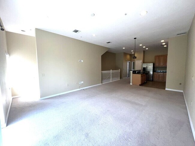 Foto del edificio - 3708 Avalon Park East Blvd