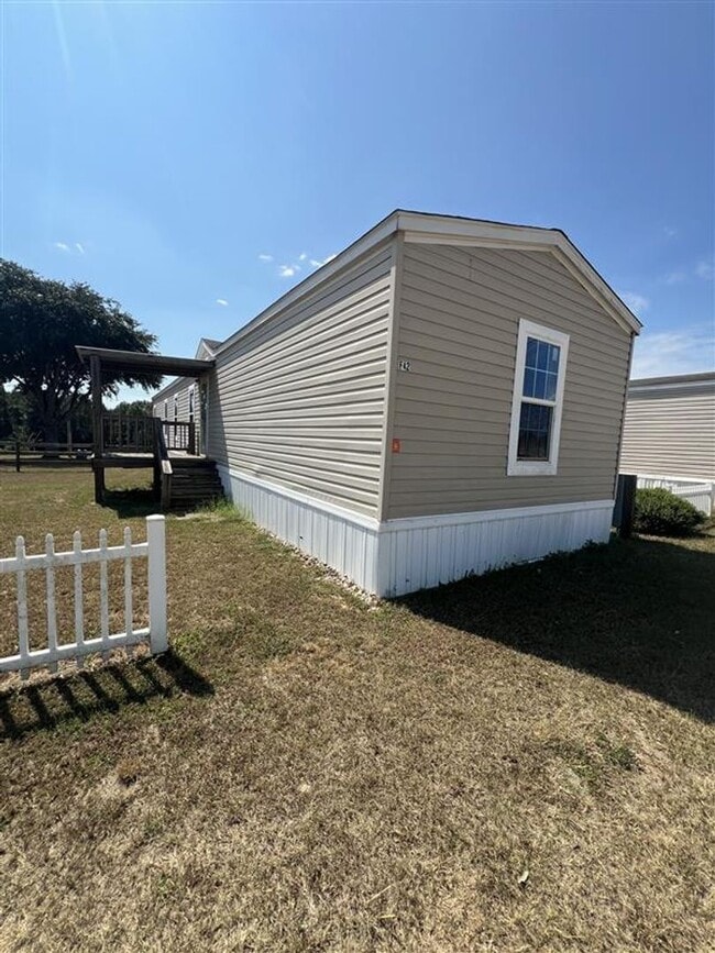 Foto del edificio - 142 County Rd 5516