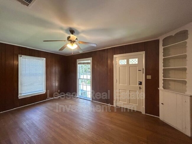Building Photo - 3429 Beverly Pl