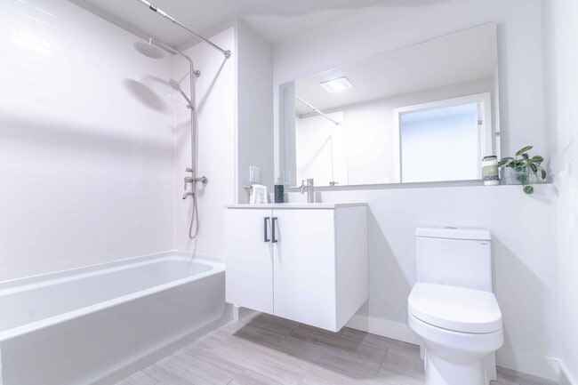 Photo - The York Apartments