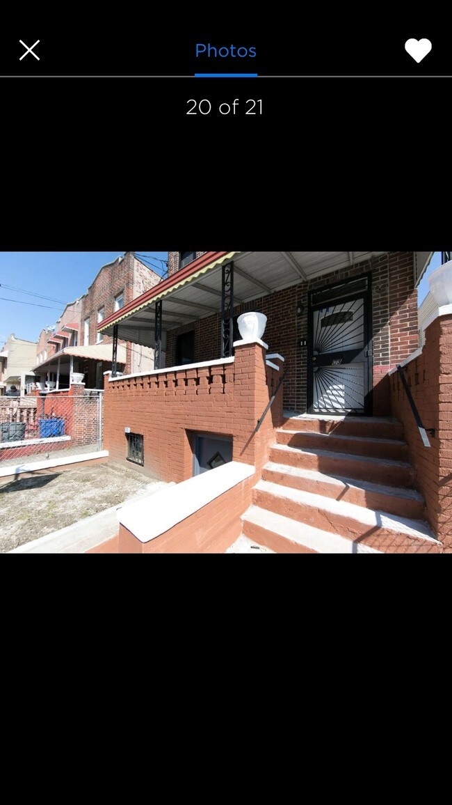 Building Photo - 703 Essex St