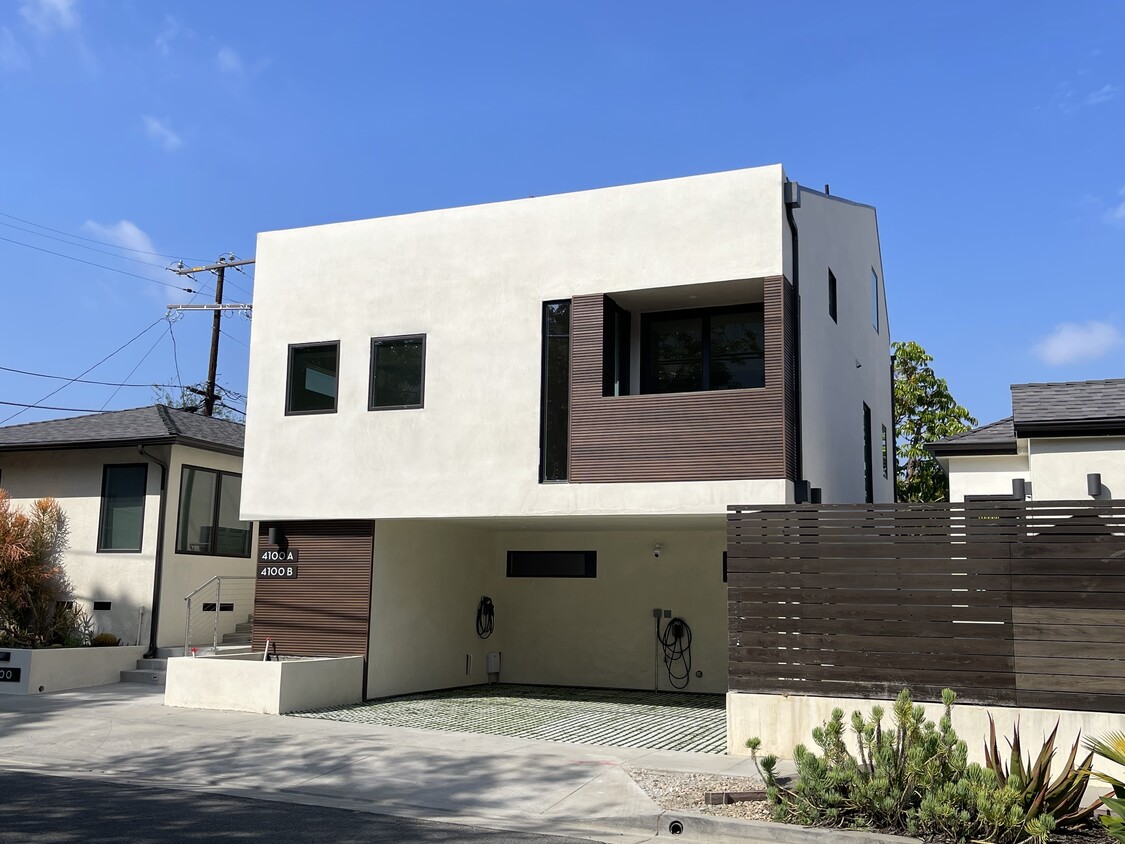 Foto principal - 4100 Ince Blvd
