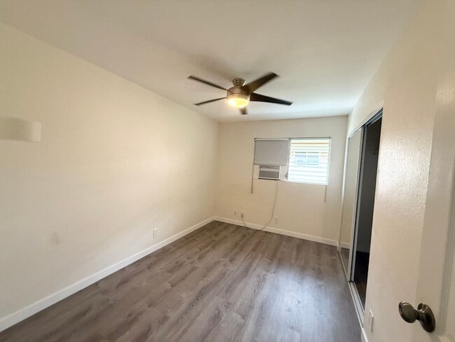 Foto del edificio - Pet Friendly Hidden Gem Unit- 3 BD/ 2.5 Ba...