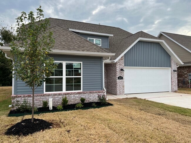 Photo - 4307 SW Bison St House