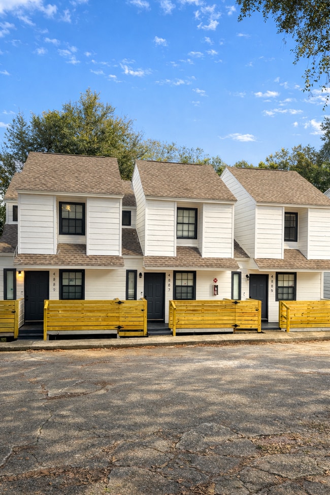 Photo - 4889 Old Bainbridge Rd Townhome