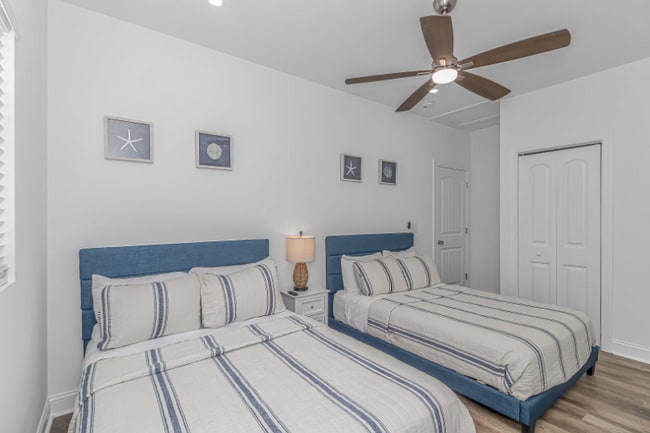 Building Photo - 403 11th Ave S