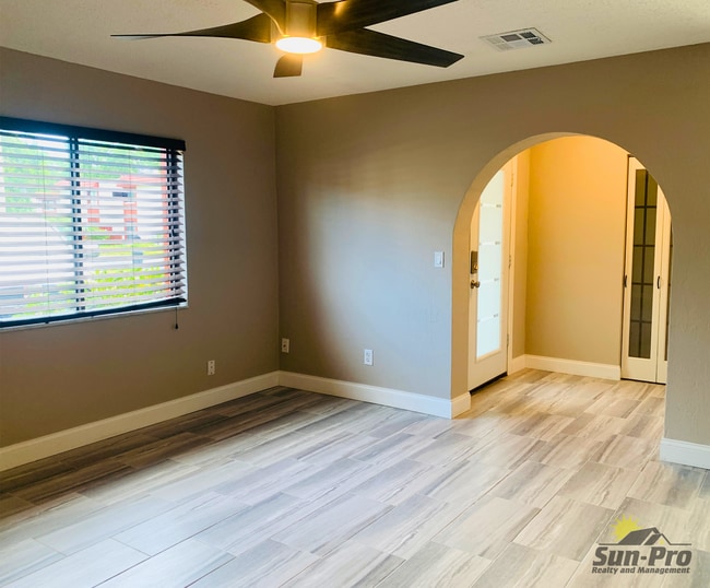 Foto del edificio - 2089 Oak Meadow Cir