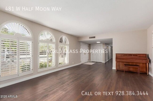 Building Photo - 481 W Half Moon Way