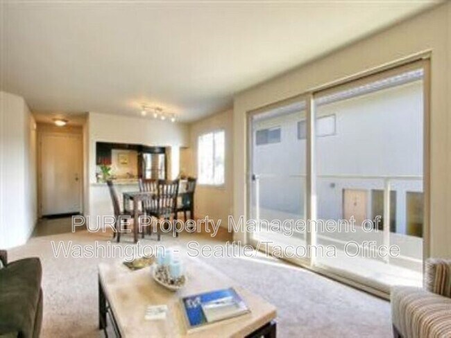 Foto del edificio - 4012 California Ave SW
