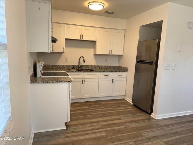 Foto del edificio - 130 Beulah Ave