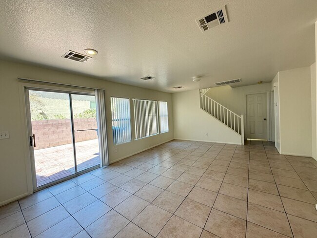 Foto del edificio - 5038 W Desert Dandelion Ct