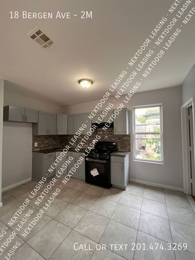 Foto principal - 18 Bergen Ave