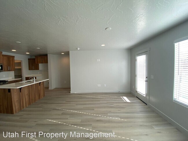 Foto del edificio - 4 br, 2.5 bath House - 3178 E Sky Rim Way