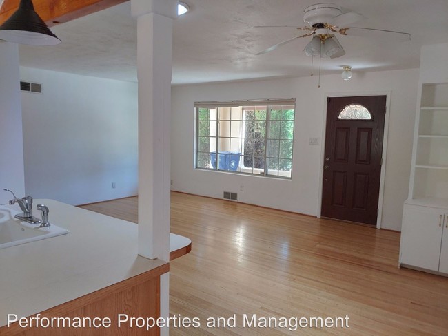 Building Photo - 3 br, 2 bath House - 1308 Vitalia Street