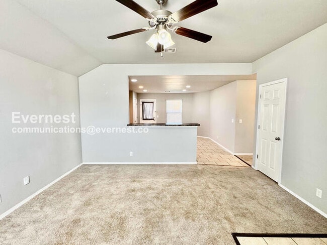 Foto del edificio - 6707 N 128th E Ave