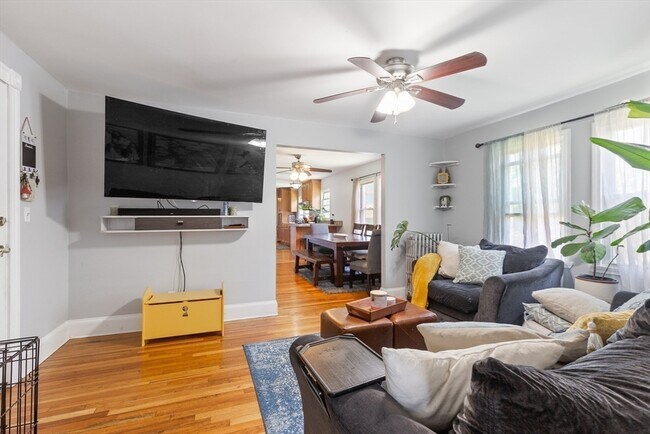 Foto del edificio - 36-38-38 Priesing St