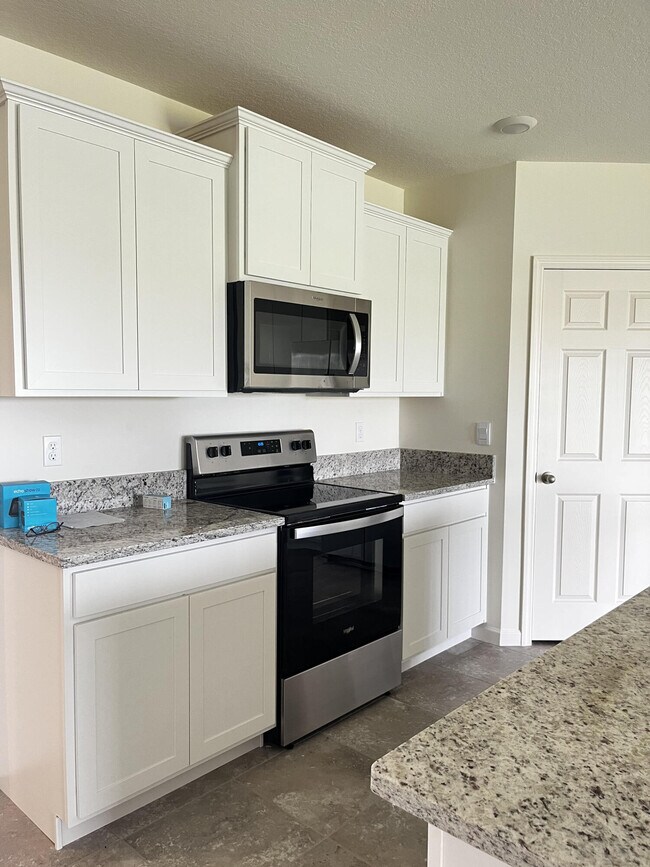 Building Photo - 12263 Arabella Dr